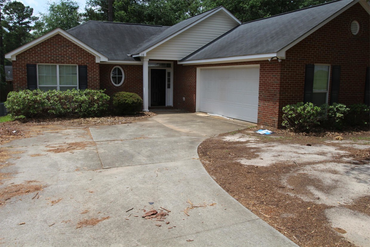 Primary Photo - 116 Leighton Dr