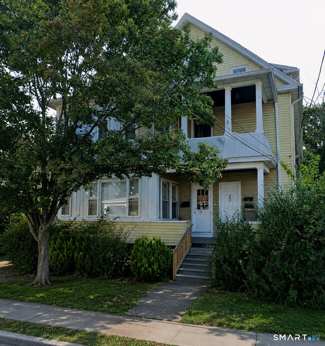 Building Photo - 3 Clinton Ave