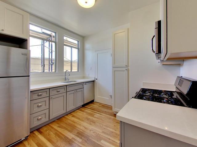 Building Photo - 1 bedroom in San Francisco CA 94133