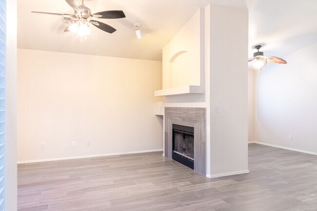 Building Photo - 8802 N 114th Ave