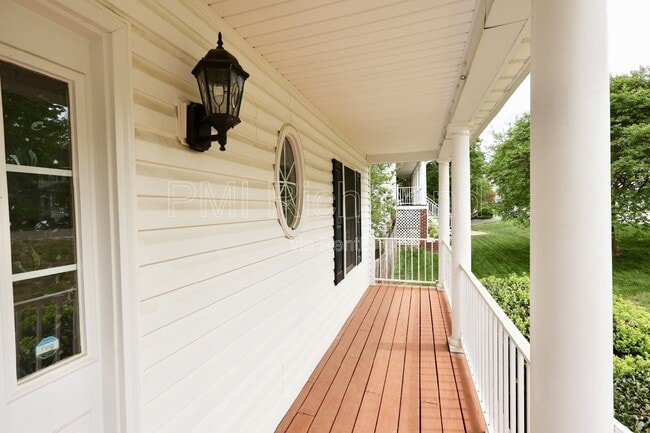 Foto del edificio - 3713 Mill Meadow Dr