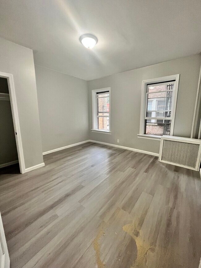 36 Sherman Pl 102 - 35 Sherman Pl