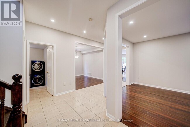 Building Photo - 118 Wood Rim Dr