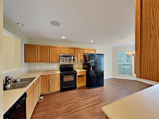 Building Photo - 394 Tumbleweed Dr