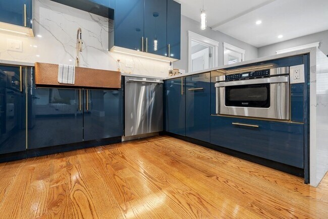 Building Photo - 159 Kidder Ave