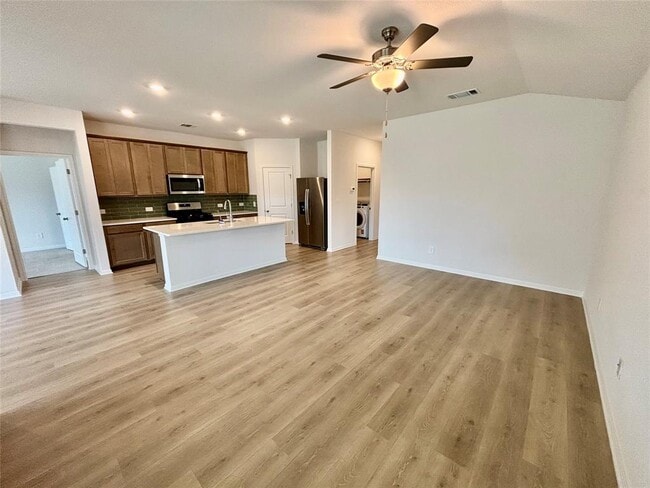 Building Photo - 101 Hannah Trl