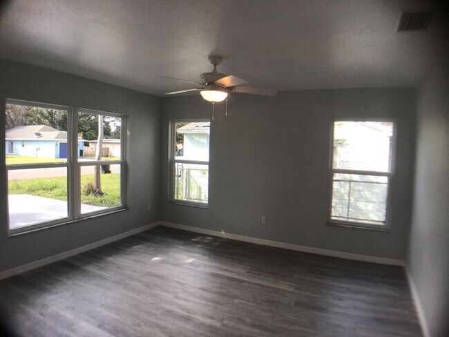 Foto del edificio - 3835 10th Ave S