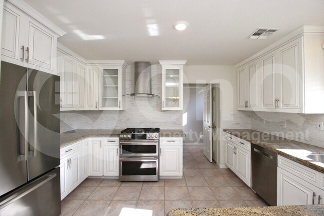 Building Photo - 7650 E Williams Dr