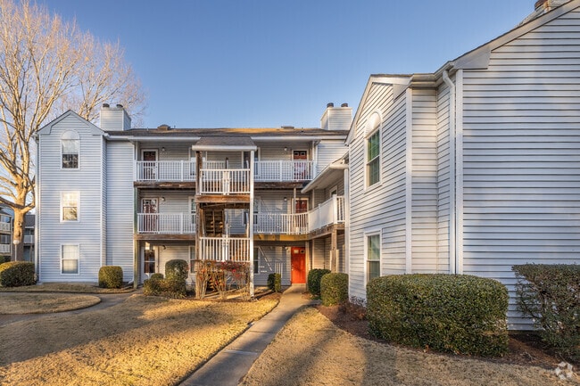 Building Photo - Great Neck Landing Condominium