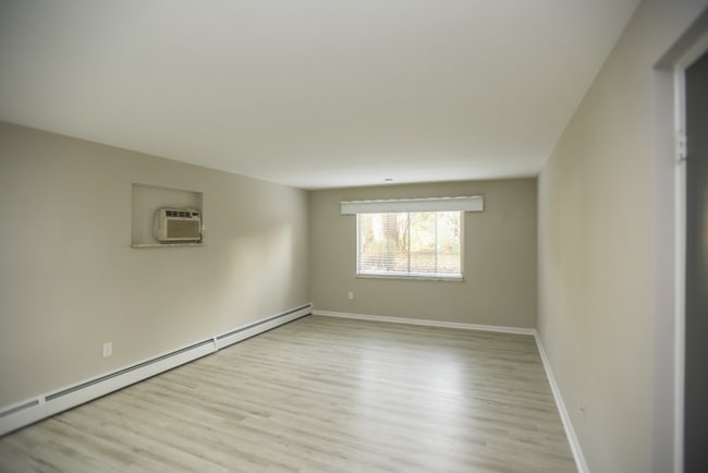 Building Photo - 3534 Zumstein Ave