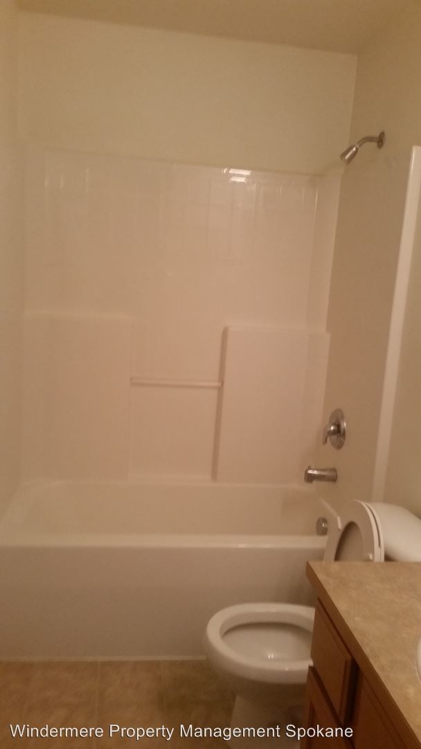 Foto del edificio - 3820 E 58th Ln