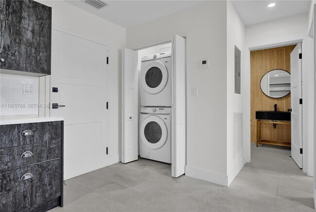 Foto del edificio - 5980 SW 40th Ave