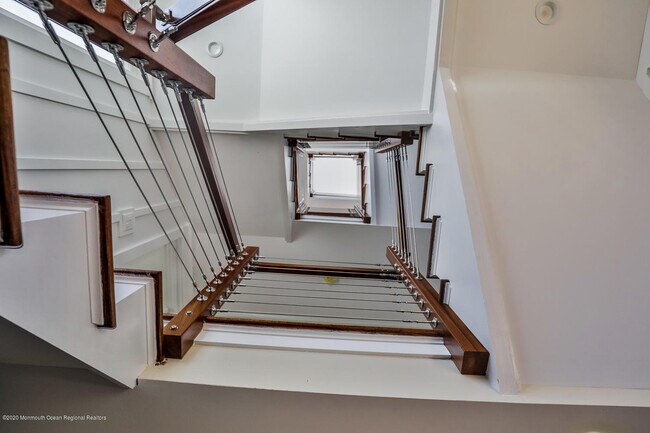 Foto del edificio - 213 Johnson Rd