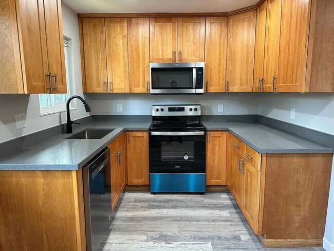 Foto del edificio - Remodeled 2 Bedroom 1 Bath Sunnyvale Apart...