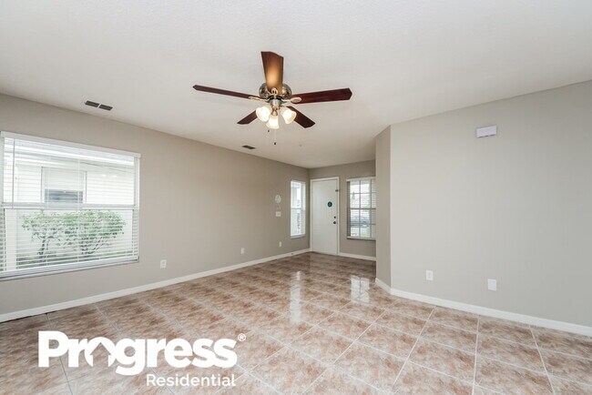 Foto del edificio - 9641 Hollyhill Dr