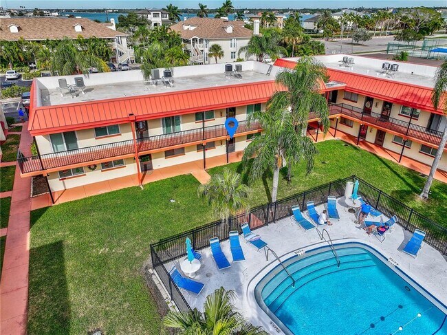 Building Photo - 10369 Paradise Blvd