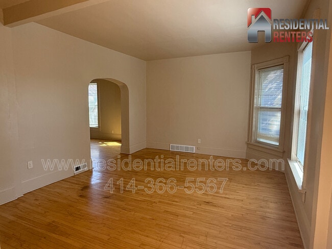 Building Photo - 2454 N Booth St