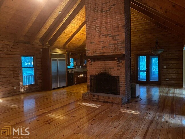 Building Photo - 5105 Meadowbrook Cir