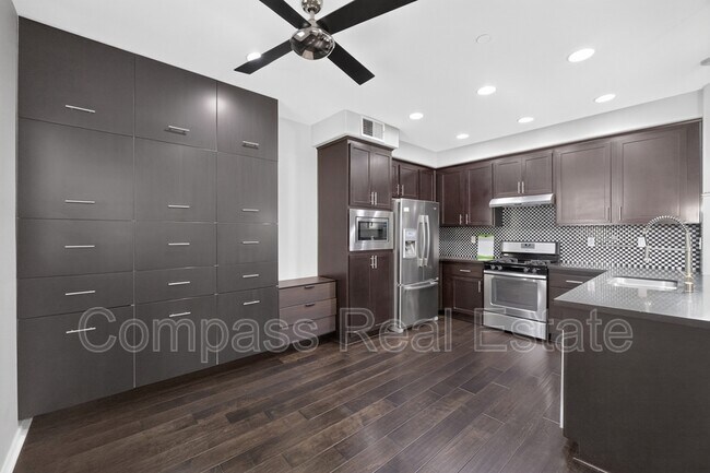 Building Photo - 1322 Nestwood Way
