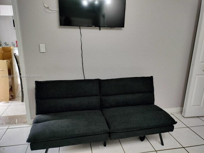 Foto del edificio - 3161 NW 4th St