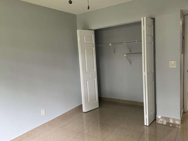 Foto del edificio - 9288 W Atlantic Blvd