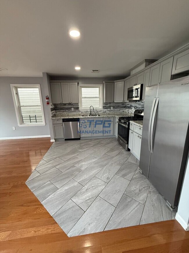 Foto del edificio - 495 S 18th St