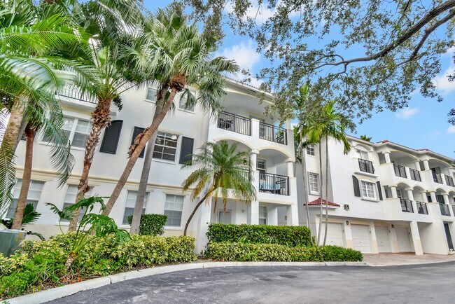 Foto del edificio - 3145 NE 184th St