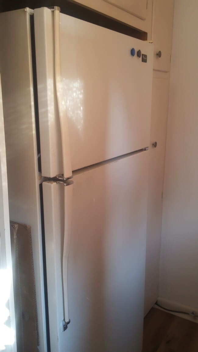Refridgerator - 144 Norwood Ave