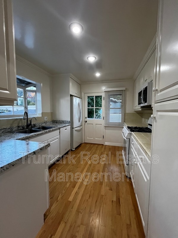 Building Photo - 4508 Rockland Pl