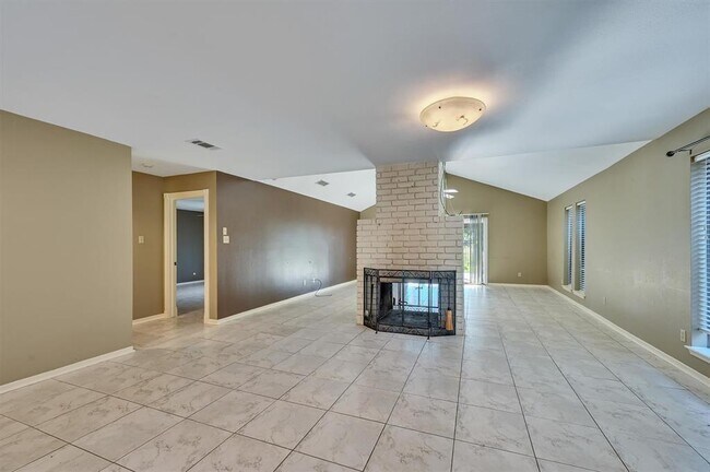 Building Photo - 7750 Green Lawn Dr