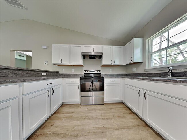 Building Photo - 203 Fisher Rd