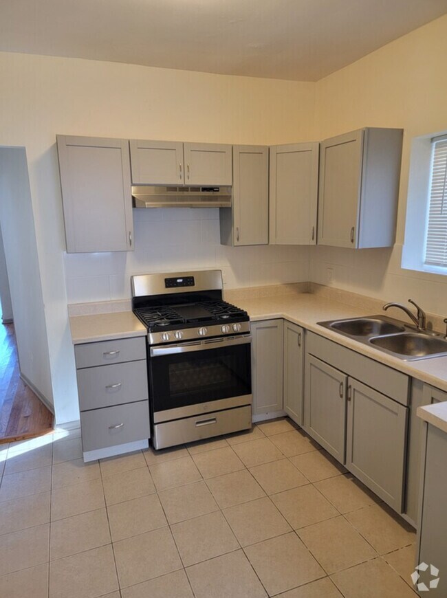 Hill Arts District Loft Apartments for Rent Evanston, IL 5 Rentals