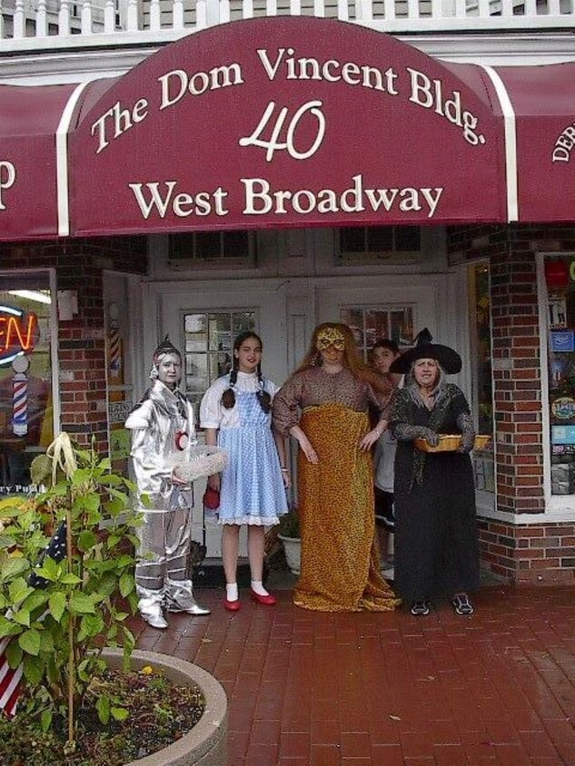 Primary Photo - 40 W Broadway