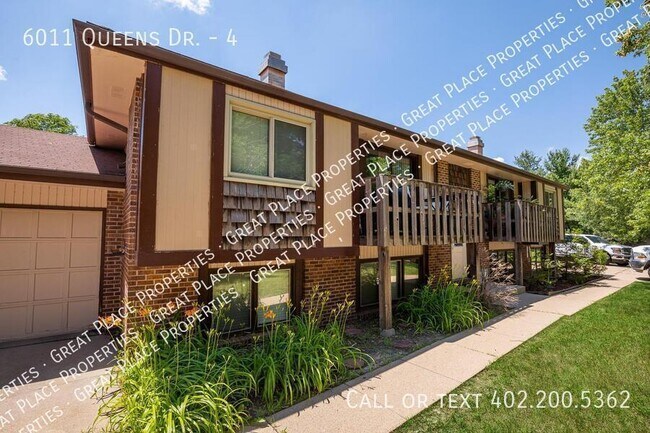 Foto del edificio - 6011 Queens Dr
