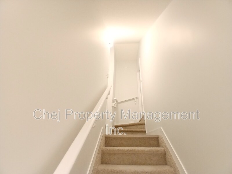 Primary Photo - 3479 Kulay Green SW