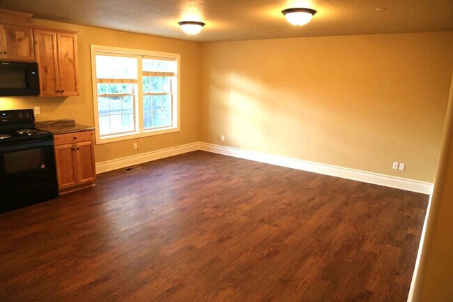 Foto del edificio - 4 Bed 4 bath Close to OSU