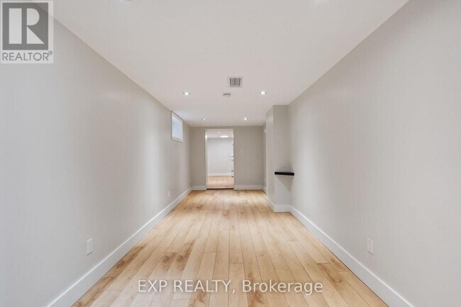 Photo du bâtiment - 318 Ashland Ave