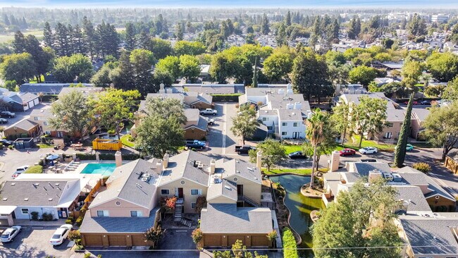 Foto del edificio - 7675 N 1st St