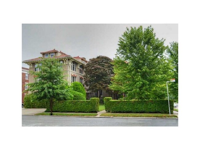 Foto del edificio - 380 Lloyd Ave