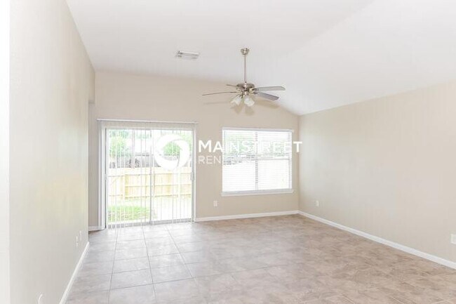Building Photo - 3 Bedroom Pet-Friendly Home in Houston, TX...