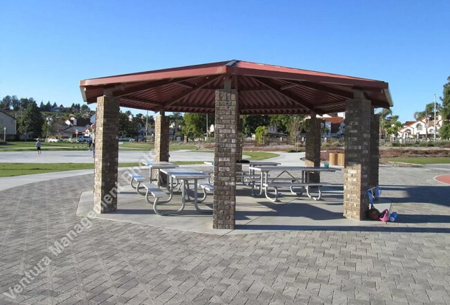 Foto del edificio - 523 Pioneer St