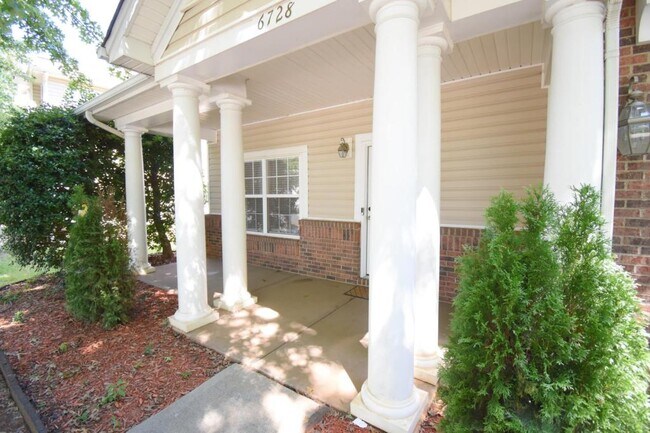 Foto del edificio - 6728 Evanton Loch Rd