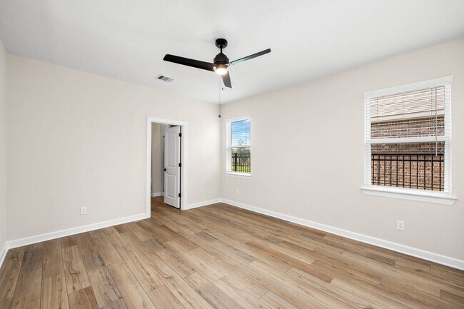 Building Photo - 3032 Myrtle Sunset Dr
