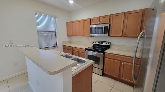 Foto del edificio - 4219 SW 164th Ct