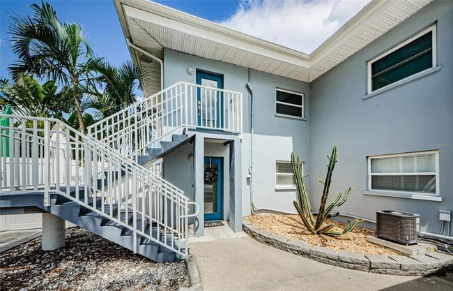 Building Photo - 2186 Edythe Dr