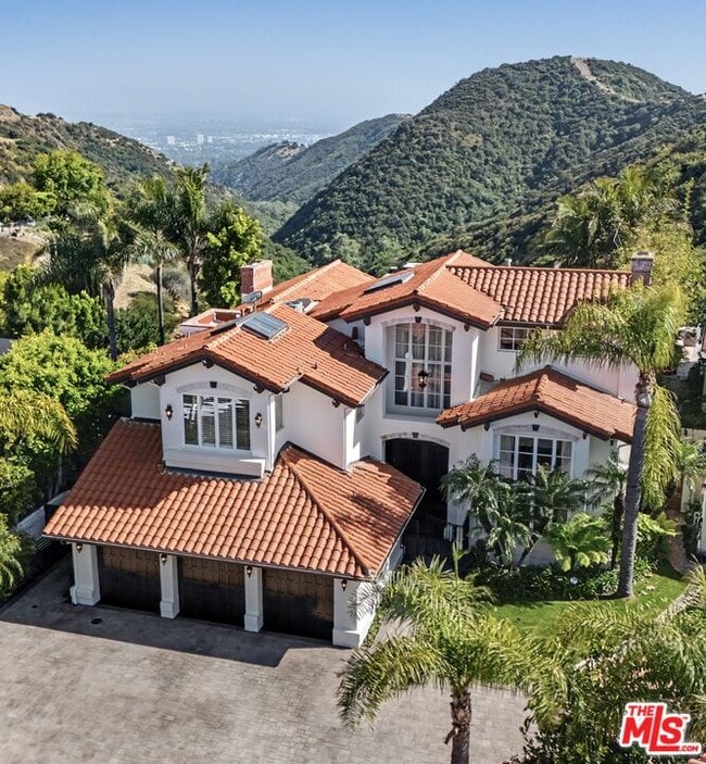 Foto del edificio - 12608 Promontory Rd