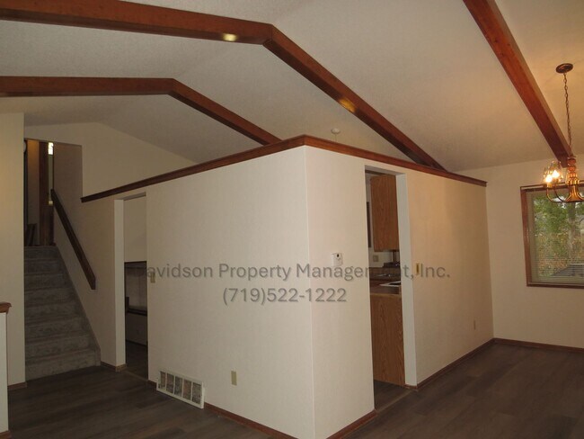Foto del edificio - Charming 3 Bedroom House in the Briargate ...