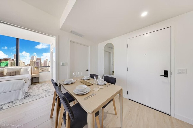 Building Photo - 30 2nd St