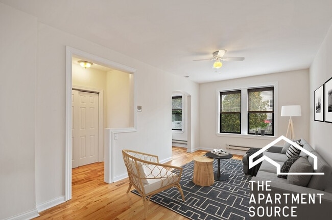 Foto del edificio - 4851 N Damen Ave