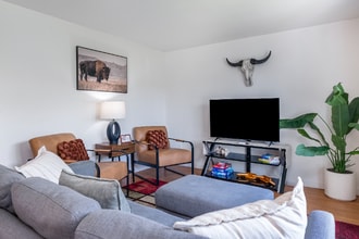 Building Photo - 1430 3rd Ave E